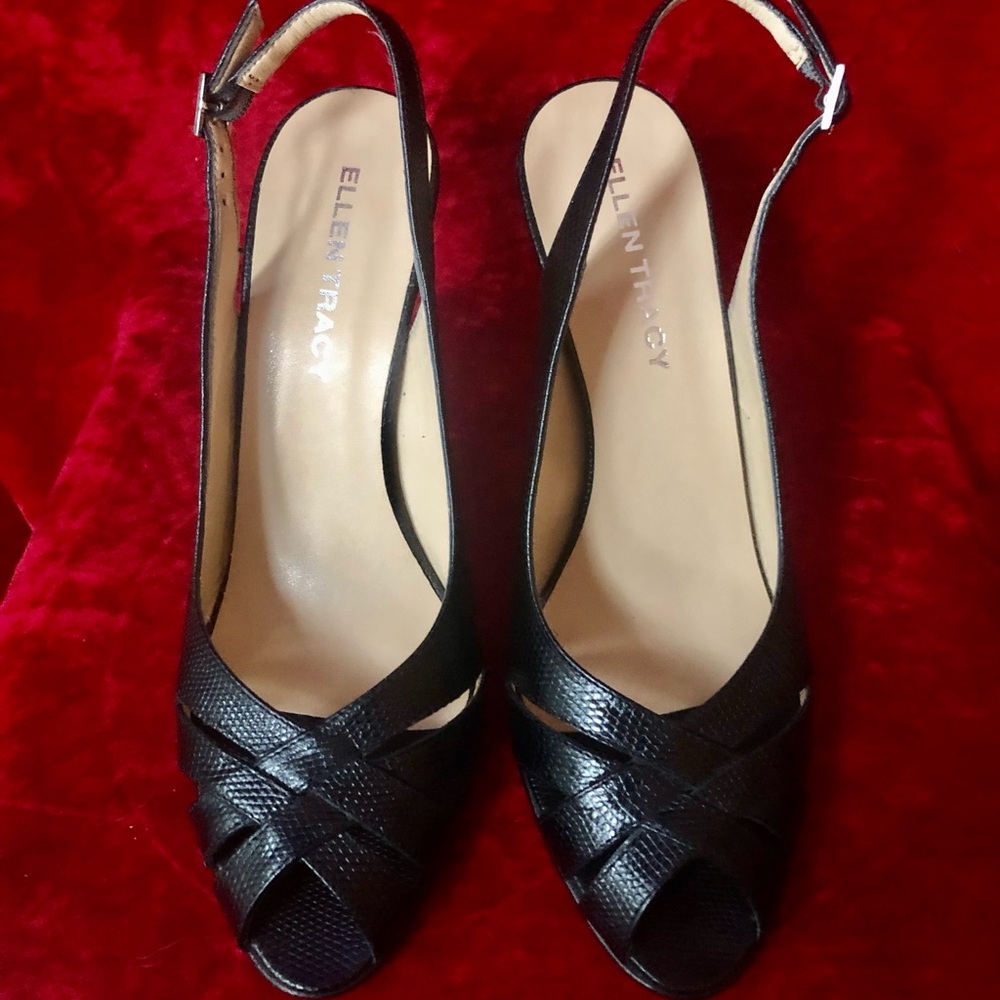 Like new!  Ellen Tracy Peep Toe Slingbacks Sz 8.5